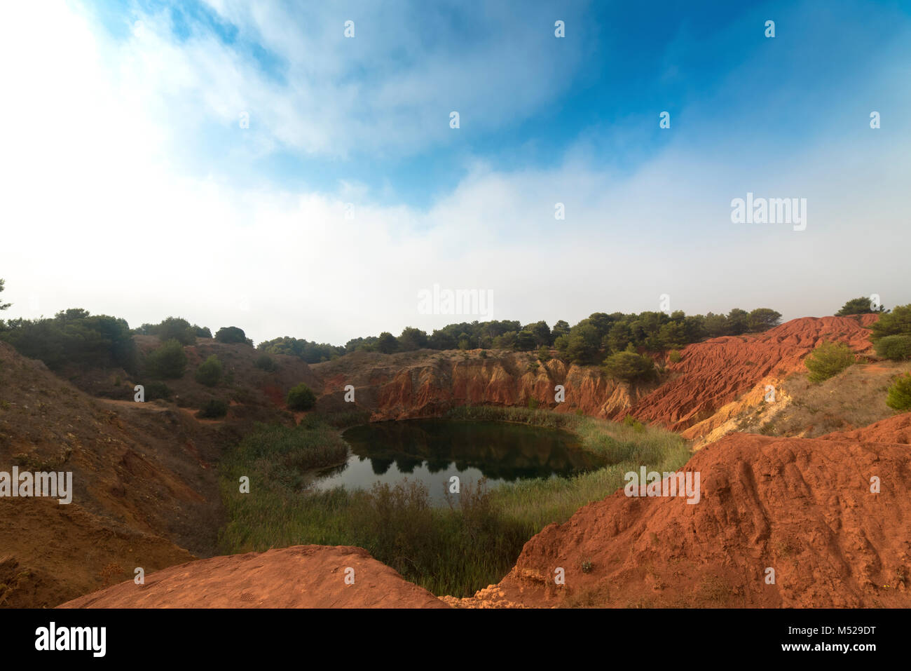 Lago di bauxite hi-res stock photography and images - Alamy
