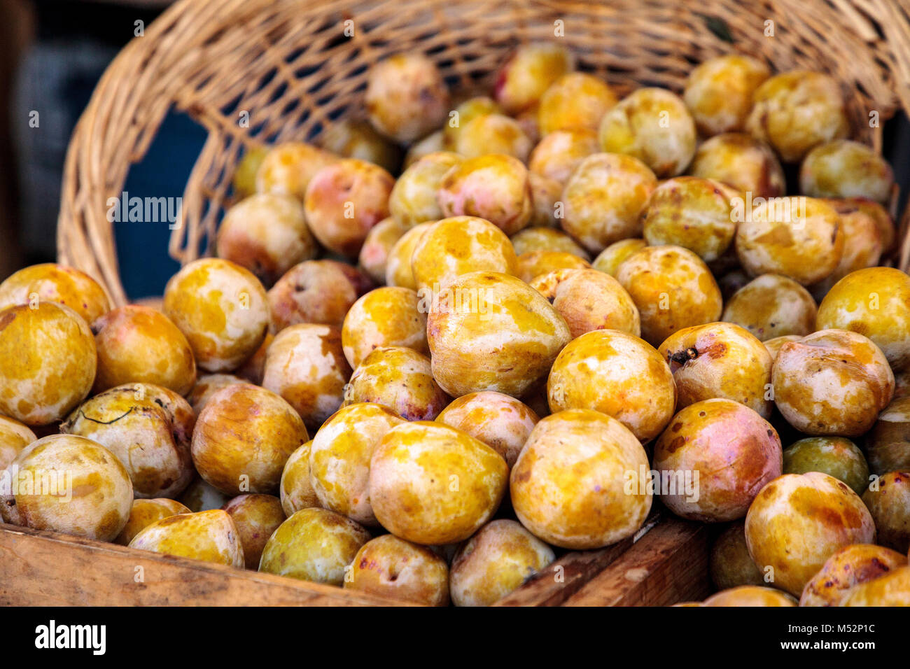 Emerald beaut plums hires stock photography and images Alamy