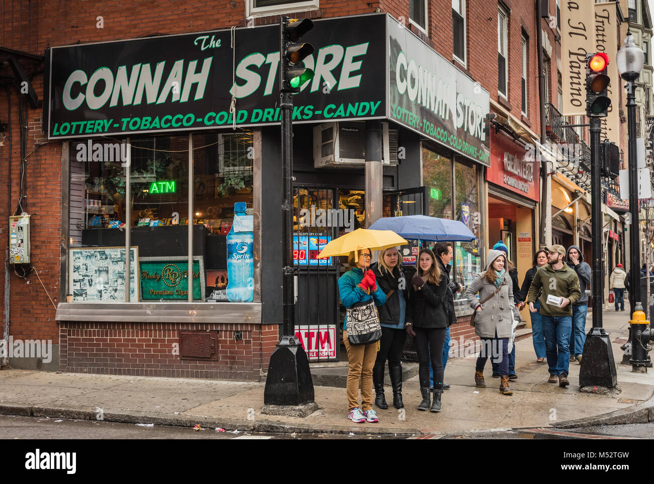 Page 2 The Corner Store High Resolution Stock Photography and Images Alamy