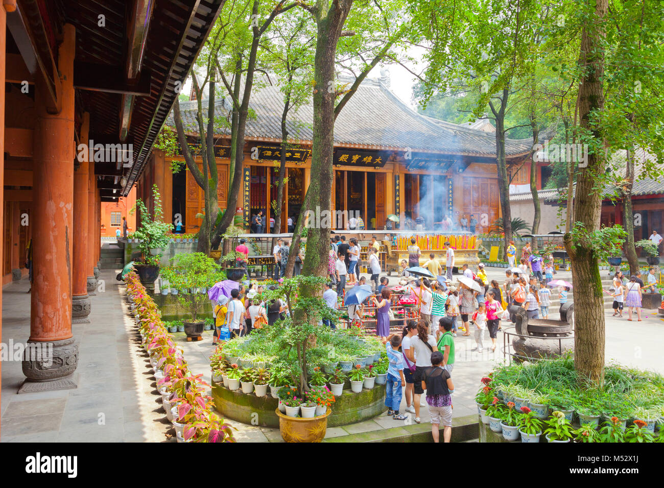 Leshan temple with people Stock Photo