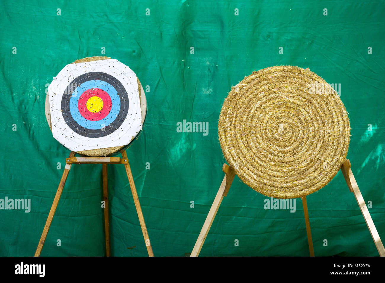 Archery target rings hires stock photography and images Alamy