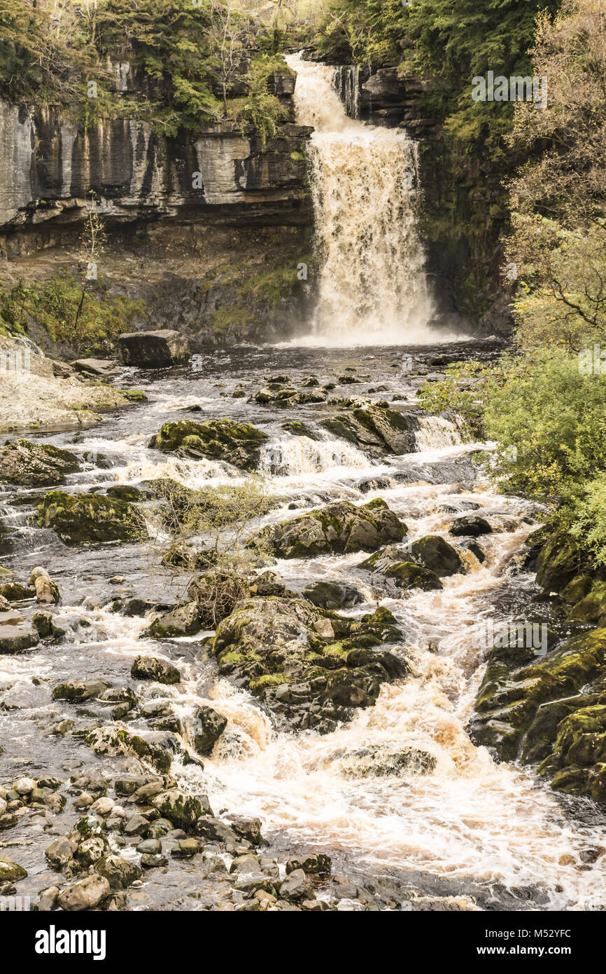Ingleton Ingleton water hi-res stock photography and images - Alamy