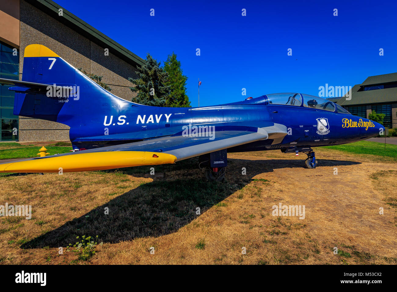 McMinnville, Oregon - August 21, 2017: Grumman TF-9J Cougar fighter aircraft in the color of the 'Blue Angels' on exhibition at Evergreen Aviation & S Stock Photo
