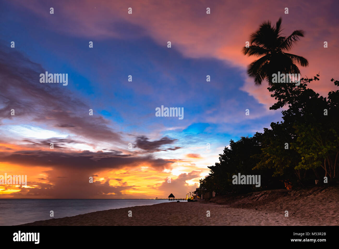 beautiful sunset sea Stock Photo - Alamy