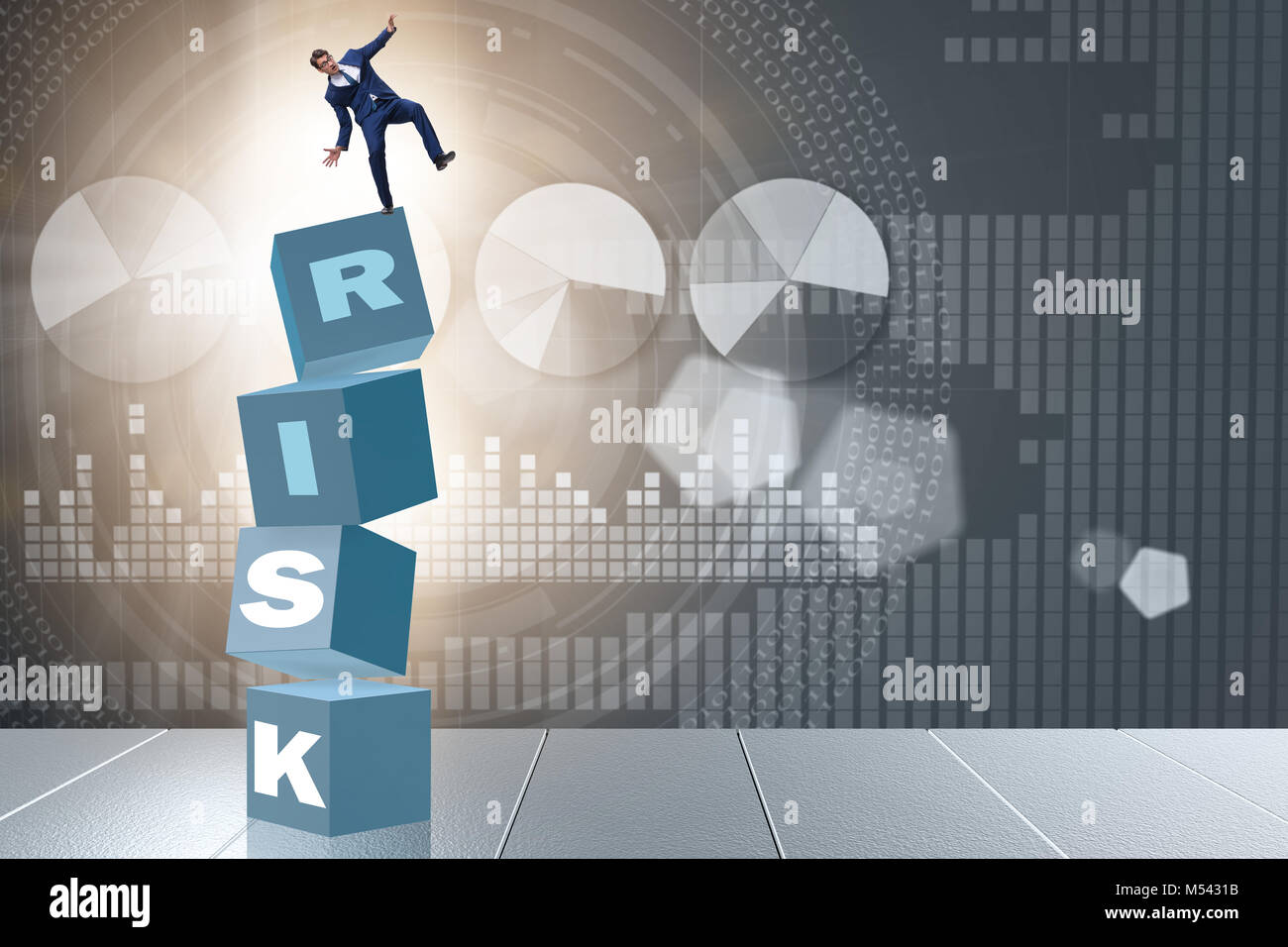 Balancing risk reward hi-res stock photography and images - Alamy