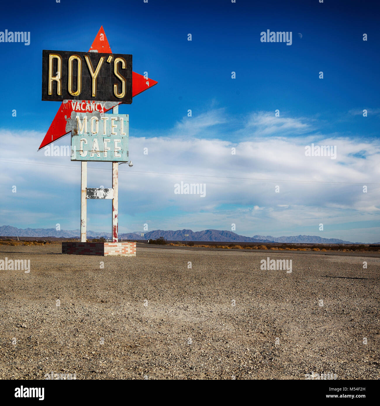 Desert hills motel hi-res stock photography and images - Alamy
