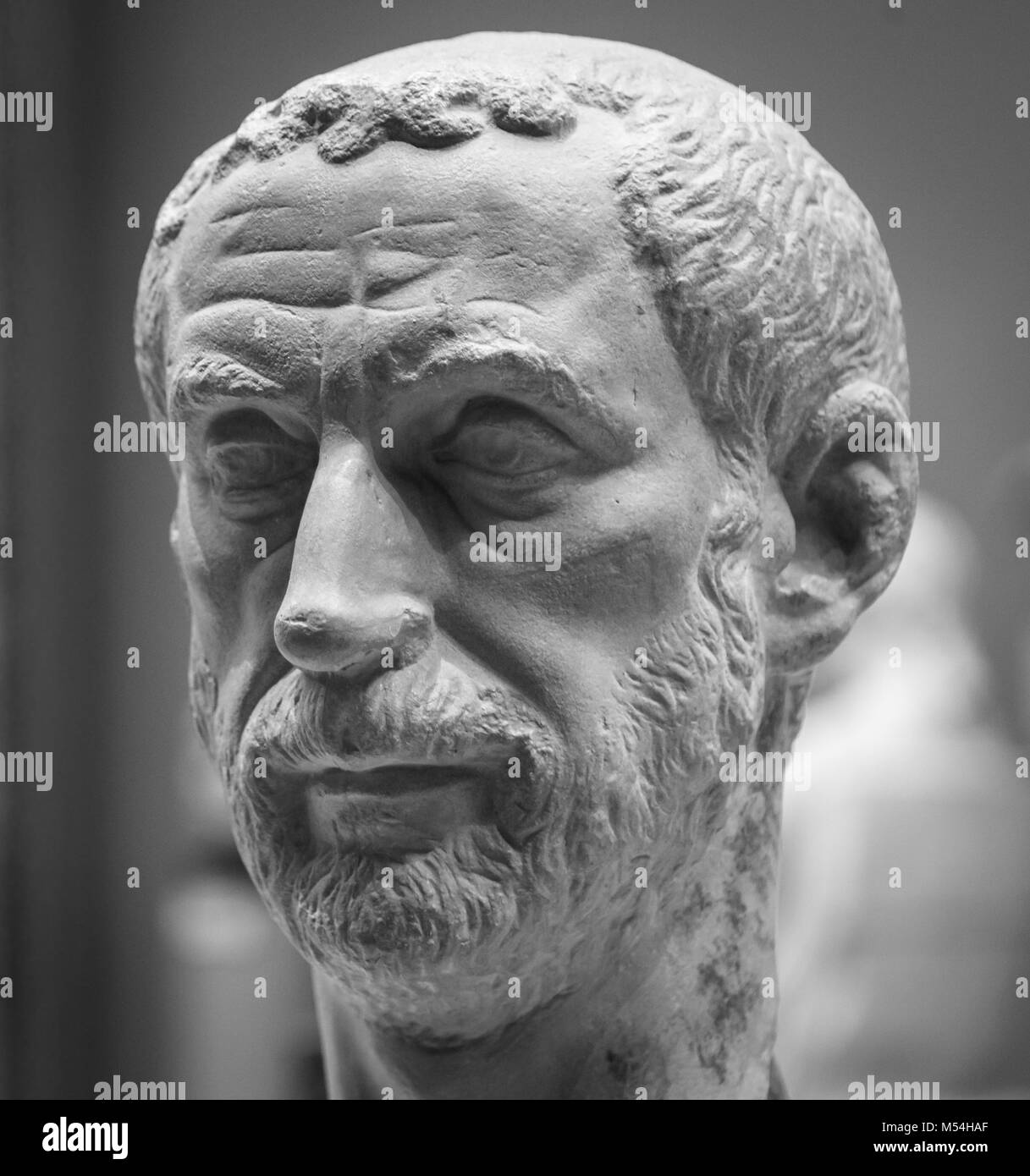 Head and shoulders detail of the ancient sculpture Stock Photo Alamy