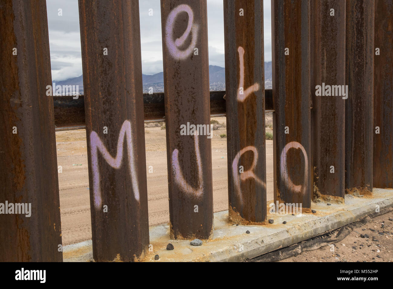 Border Wall on USAMexico border between Ciudad Juarez, Chihuahua and El Paso, Texas from the