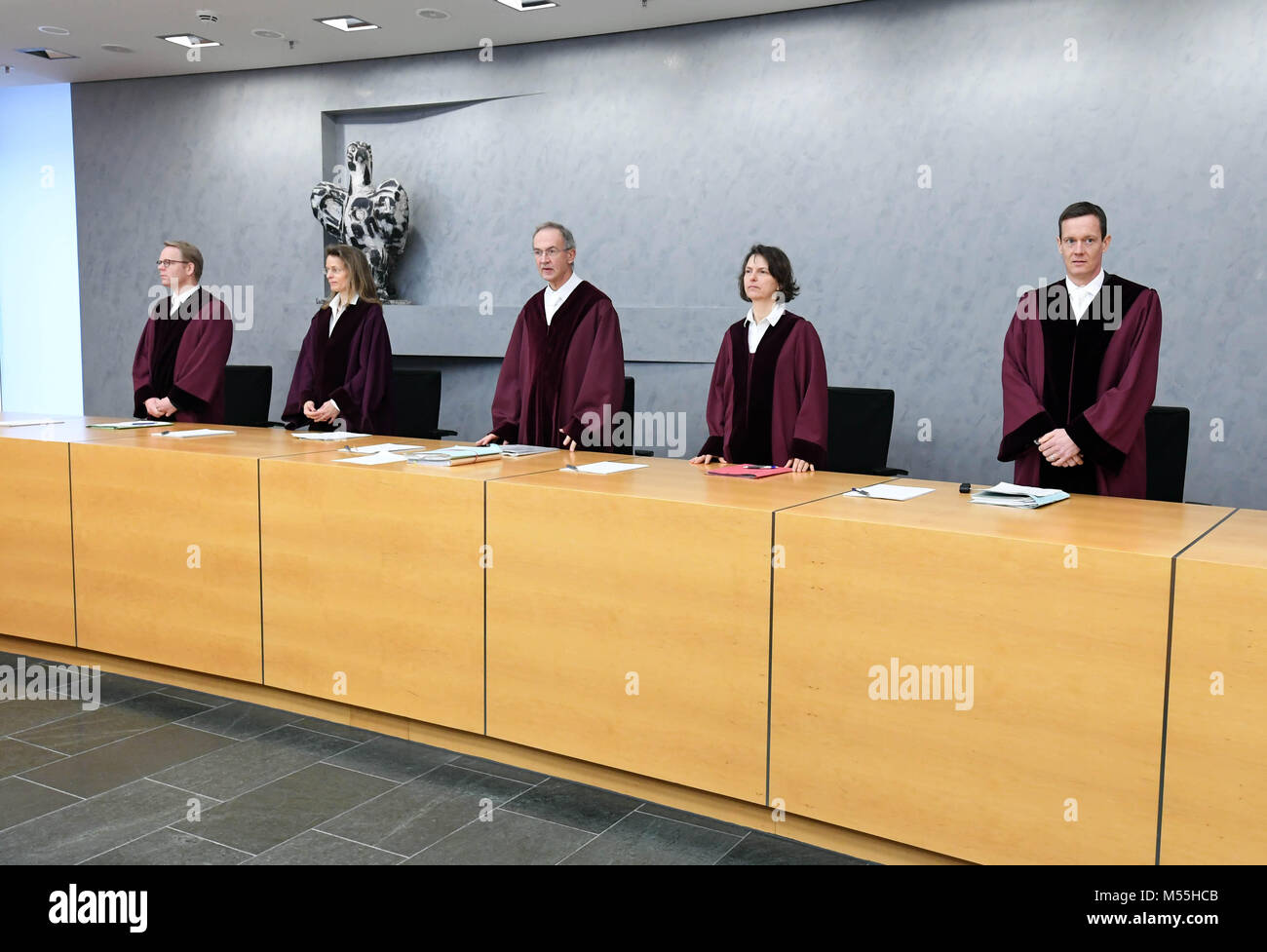 20 February 2018, Germany, Karlsruhe: The sixth civil senate Oliver Klein (L-R), Vera von Pentz, Gregor Galke, Stefanie Roloff und Peter Allgayer stands opens the trial at the Federal Supreme Court (BGH). A pensioner filed a lawsuit that Sparkasse is to name the female term of 'Kontoinhaber' (lit. account holder), being 'Kontoinhaberin' on their forms. Photo: Uli Deck/dpa Stock Photo
