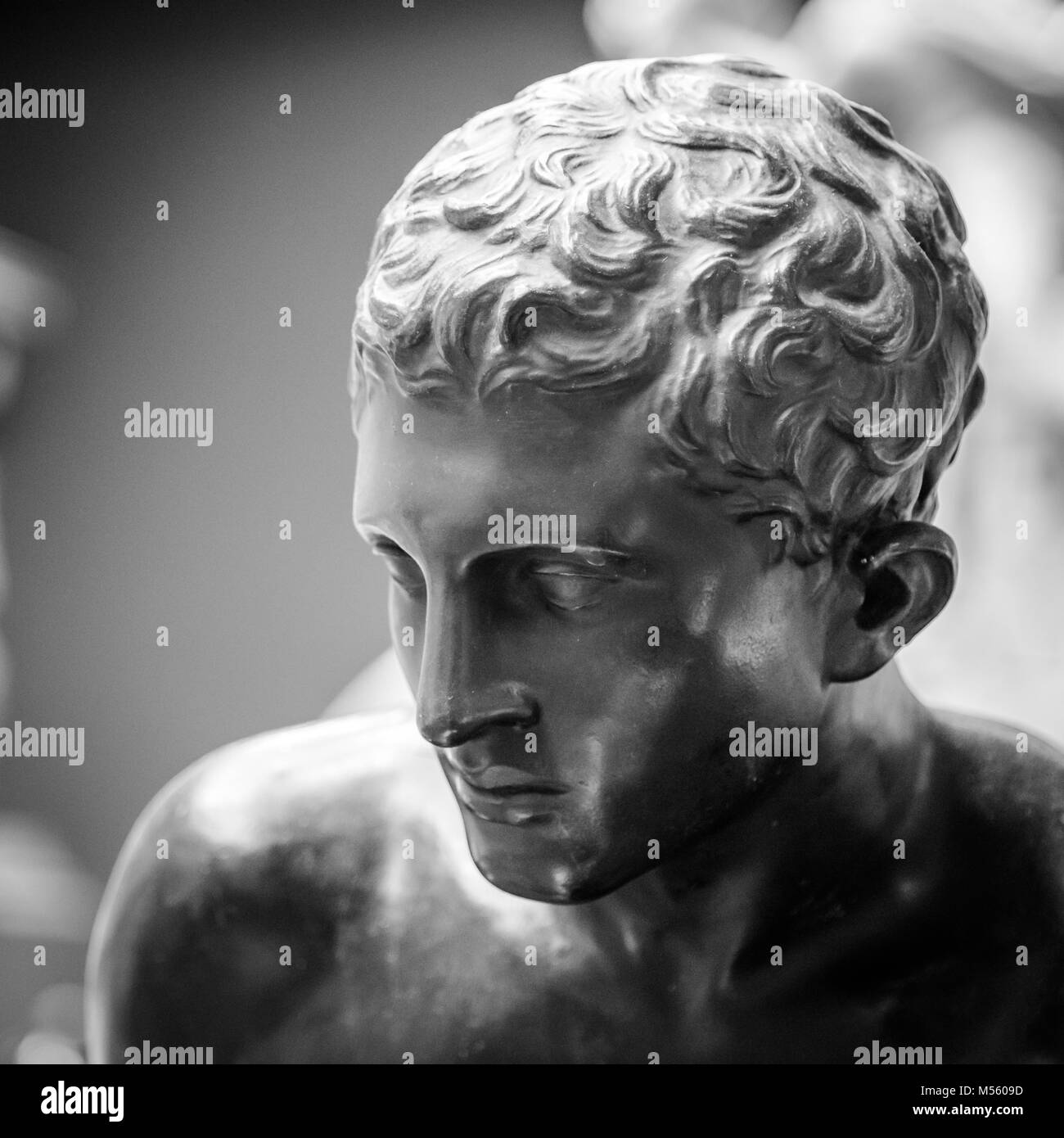 Head and shoulders detail of the ancient sculpture Stock Photo Alamy