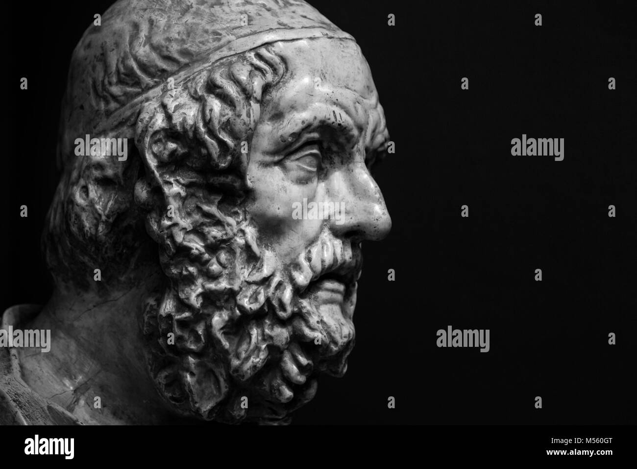 Head and shoulders detail of the ancient sculpture Stock Photo Alamy