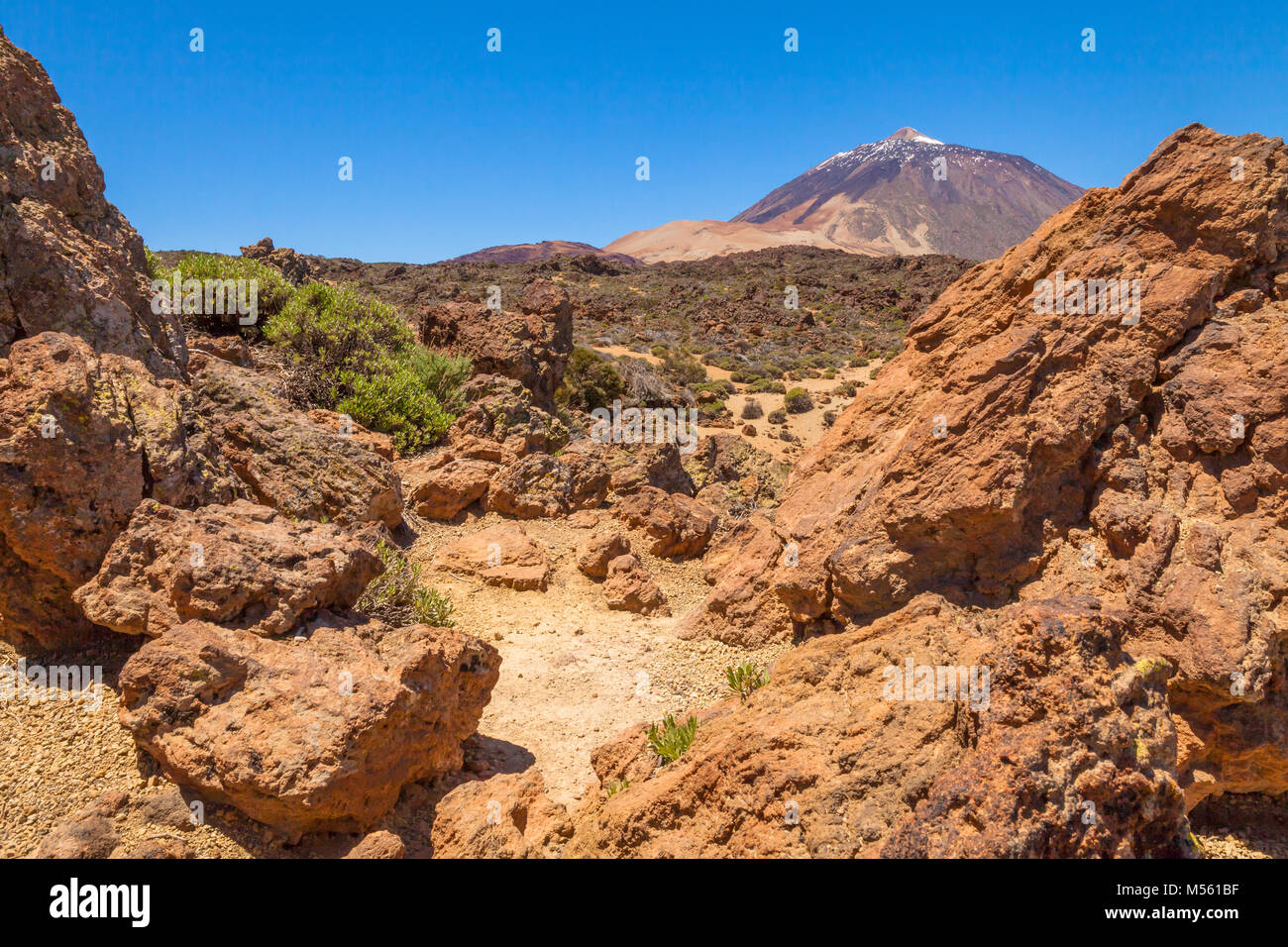 Volcano view hi-res stock photography and images - Alamy