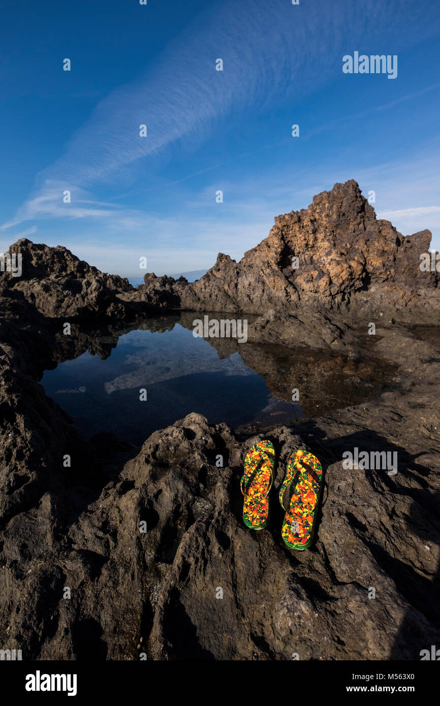 Flip flop art hi-res stock photography and images - Page 2 - Alamy