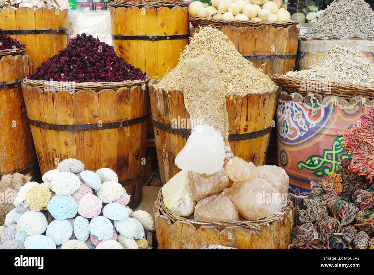 Egyptian street market hi-res stock photography and images - Alamy