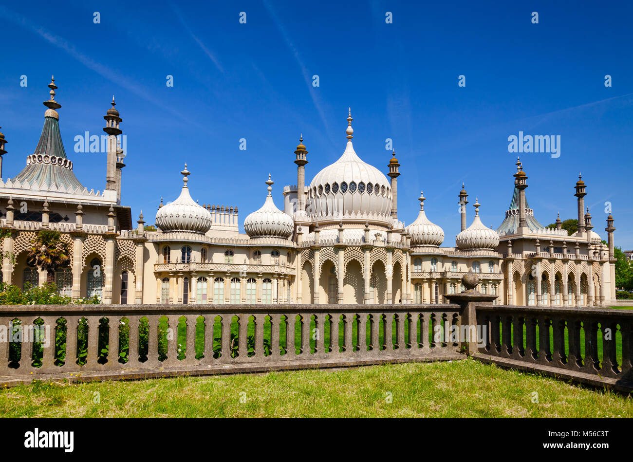 The Royal Pavilion (Brighton Pavilion), former royal residence built in the Indo-Saracenic style in Brighton, East Sussex, Southern England, UK Stock Photo