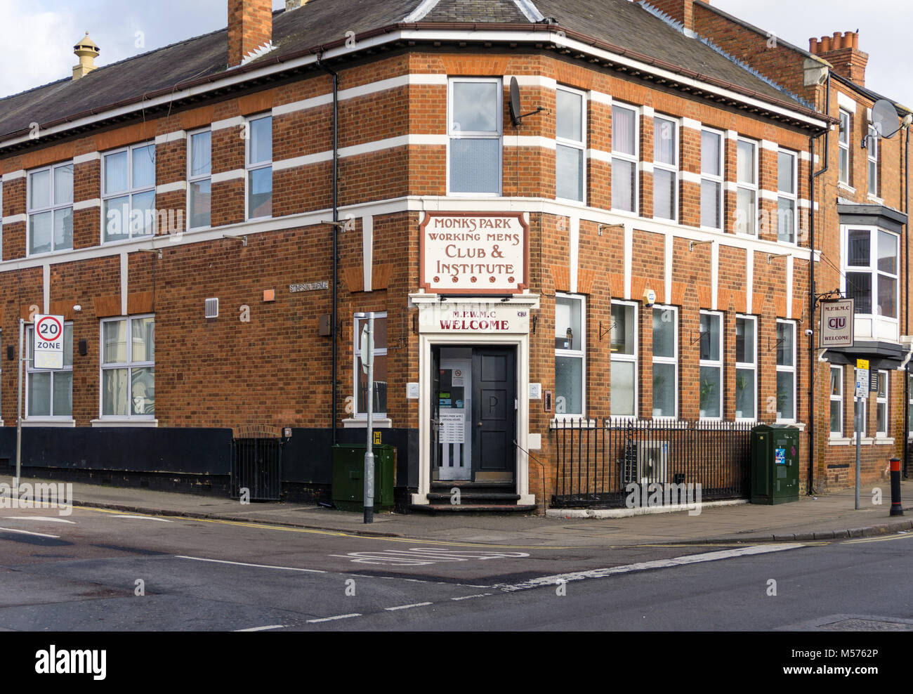Working mens club hires stock photography and images Alamy