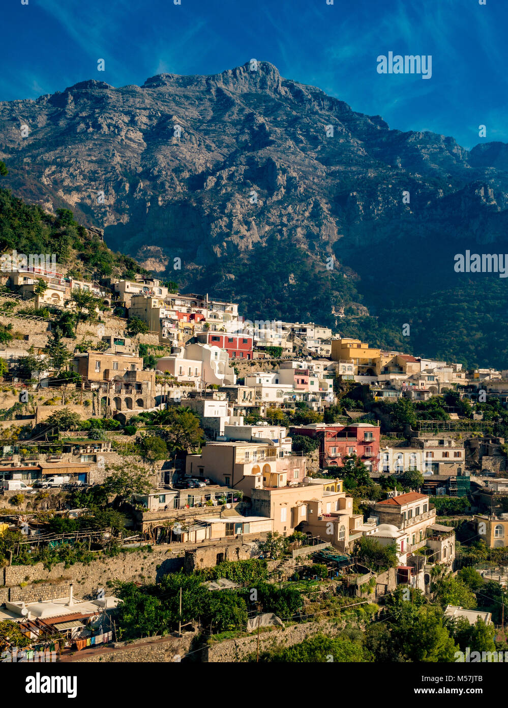 Italian hillside village hi-res stock photography and images - Alamy