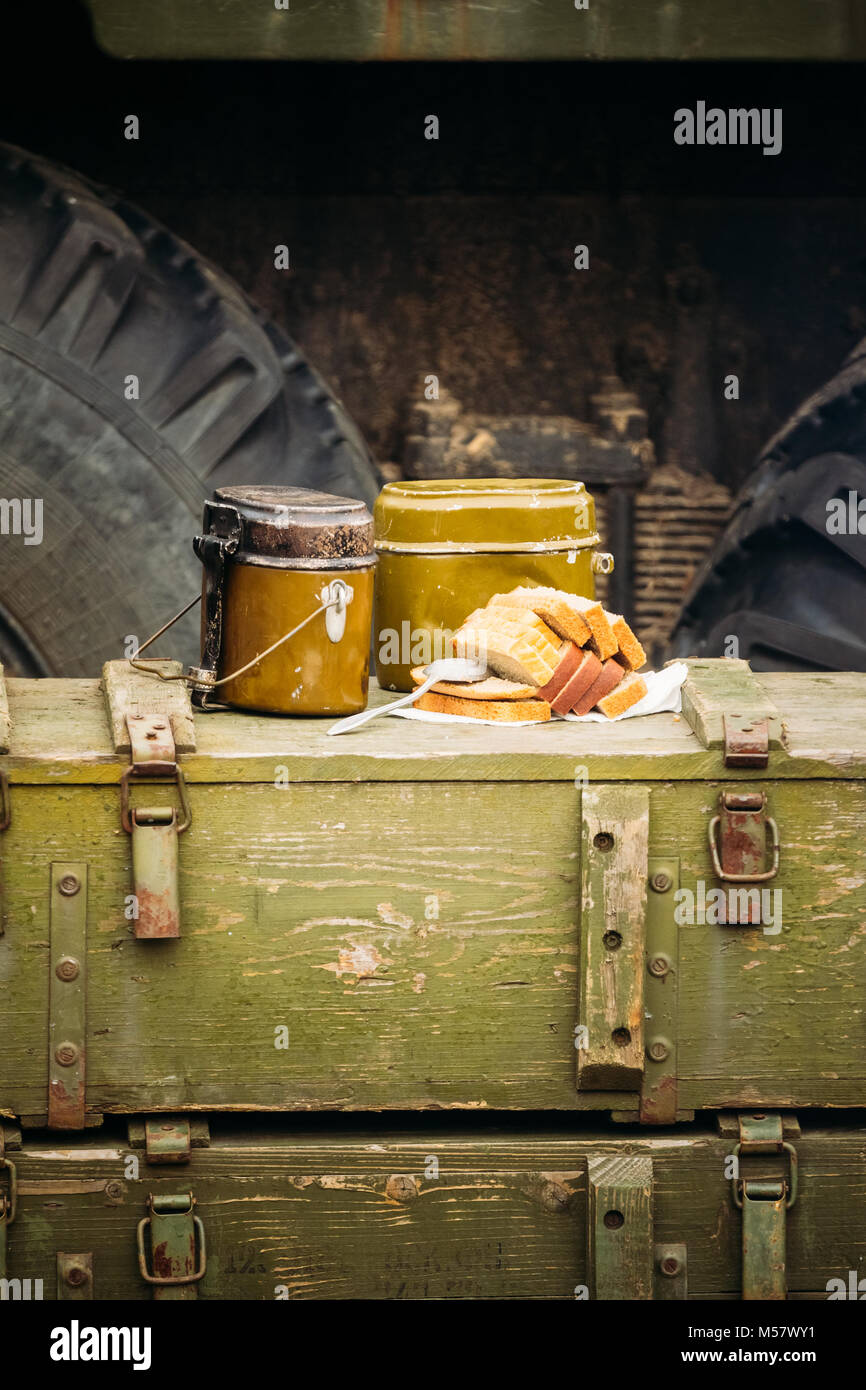 Pots for militarystyle food and white bread soldier Stock Photo Alamy