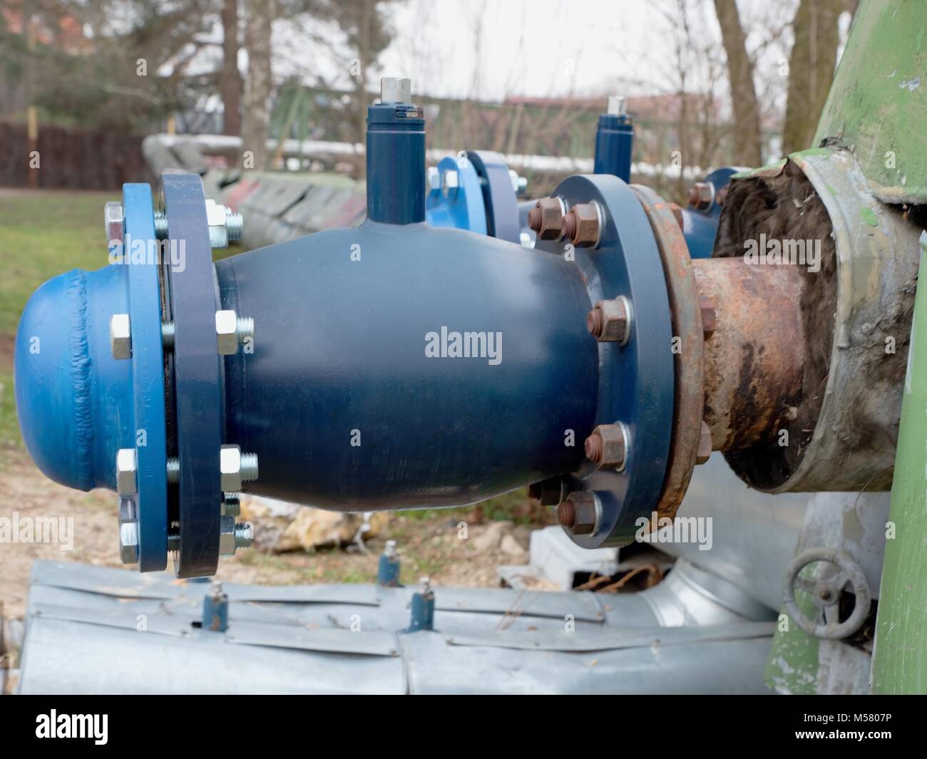 Hot steam heating system pipelines. Ball valves with blind flanges
