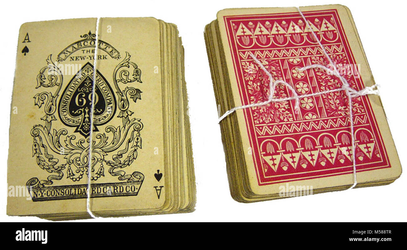 Grand Canyon National Park  Miner's Cards. 29363  RECTANGULAR PLAYING CARDS, 9 OF SPADES IS MISSING.  BACK OF CARDS HAVE BLUE & WHITE PATTERN WITH 10 ROWS OF 7 WHITE FLOWERS.  FLOWERS ARE SEPERATED WITH SMALL STARS & CIRCLES & BORDERED A BLUE RECTANGULAR BORDER.  ACE OF SPADES IS PRINTED 'MASCOTTE  THE NEW YORK CONSOLIDATED CARD COMPANY  69 N.Y. CONSOLIDATED CARD COMPANY'.  29364 52 RECTANGULAR PLAYING CARDS.  BACK OF CARDS HAVE A RED & WHITE PATTERN CONSISTING OF A ROW OF 6 TRIANGLES (AT EITHER END OF THE CARD) SEPARATED FLOWER BUDS, THEN A ROW OF ZIG ZAGS RUNNING ACROSS THE CARD.  THE CENTRA Stock Photo