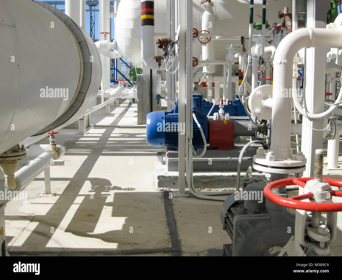 Centrifugal pumps that pump gasoline. Pump refinery. Oil refinery