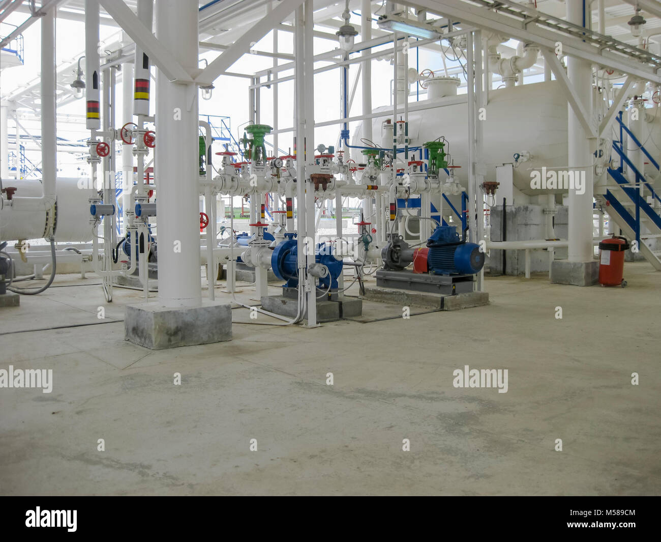 Centrifugal pumps that pump gasoline. Pump refinery. Oil refinery