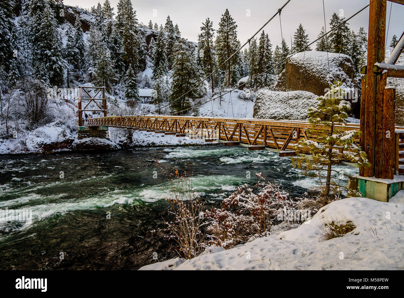 Swinging foot bridge hires stock photography and images Alamy