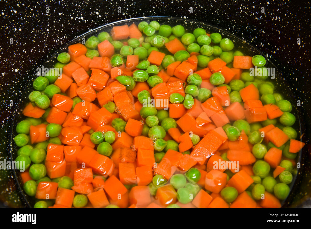 frozen peas and carrots Stock Photo Alamy