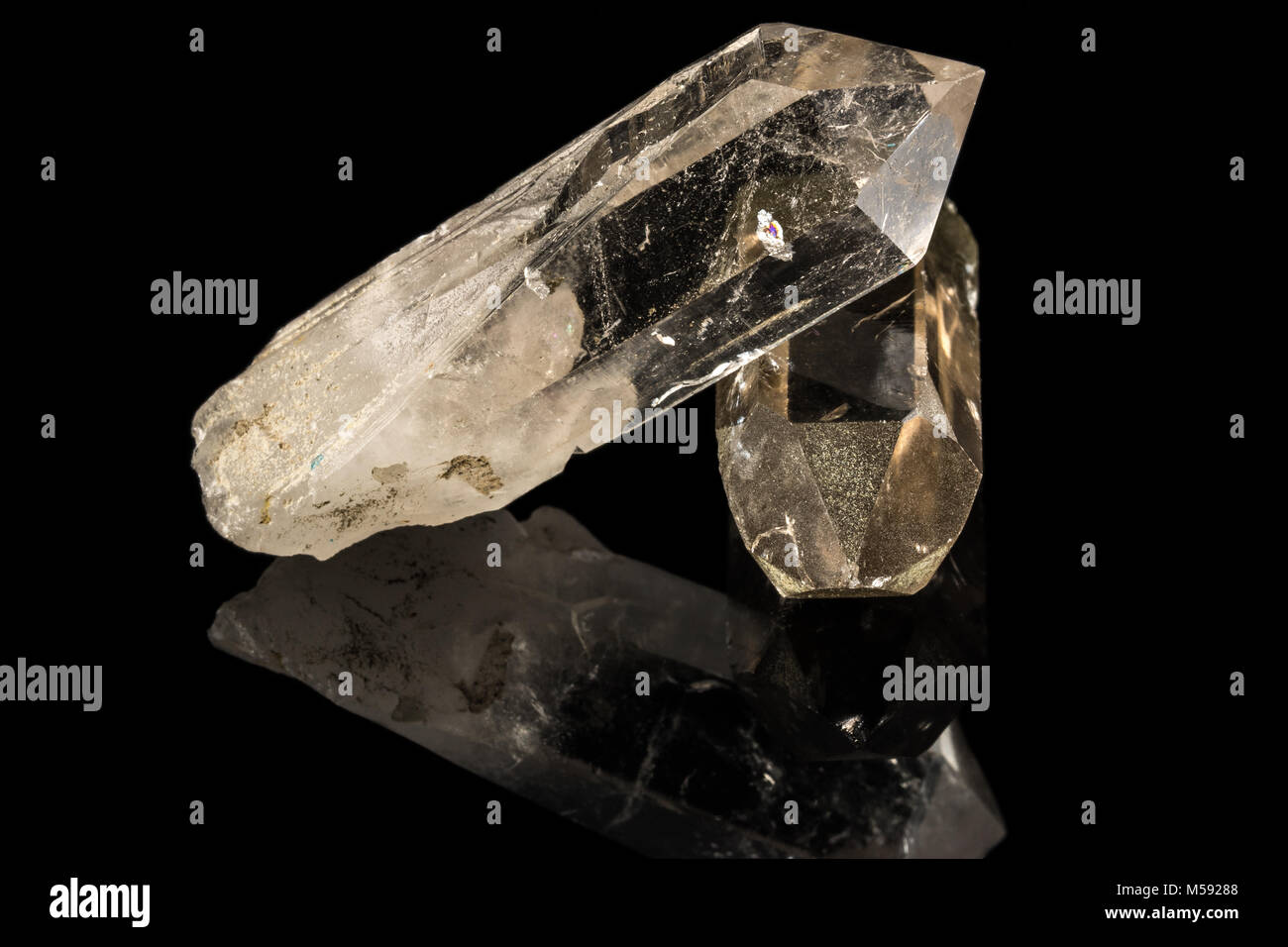 Pile of quartz crystals hi-res stock photography and images - Alamy