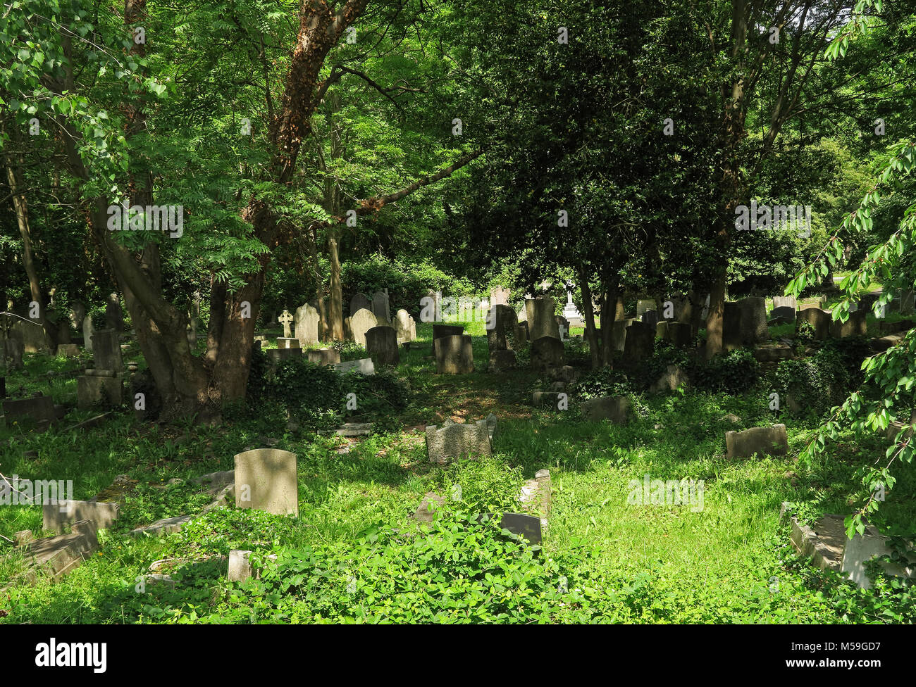 Victorian cemeteries hires stock photography and images Alamy