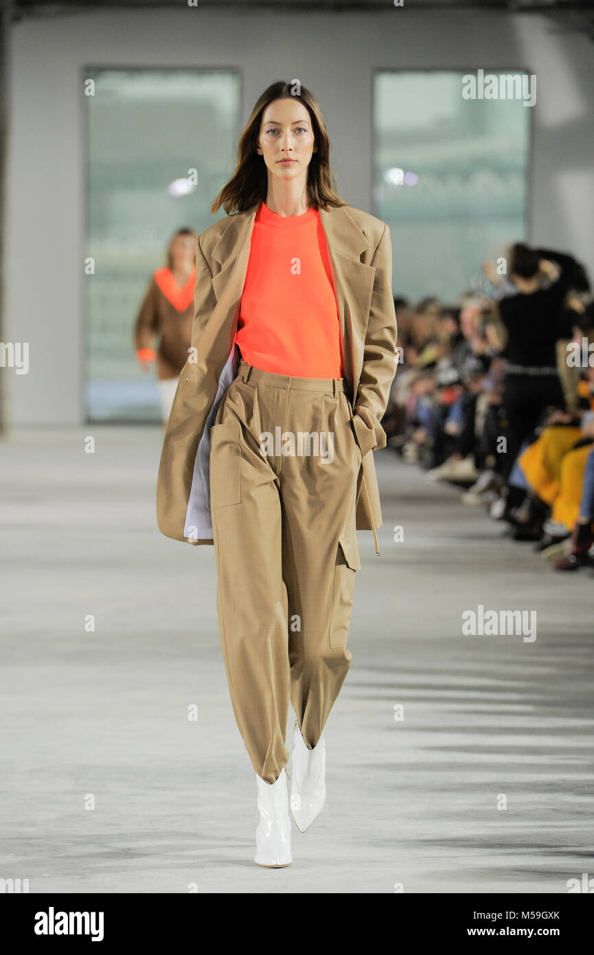 NEW YORK, NY - FEBRUARY 11: Model Alana Zimmer walks the runway at
