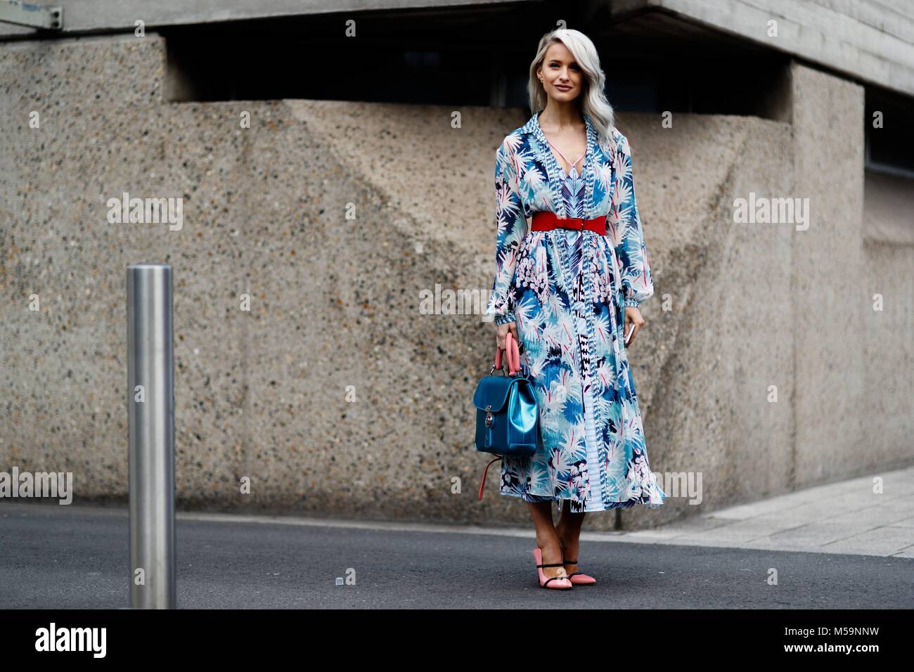 Victoria Magrath posing outside the Roland Mouret runway show during London Fashion Week - Feb 18, 2018 - Photo: Runway Manhattan/Zach Dodds ***For Editorial Use Only*** | Verwendung weltweit Stock Photo