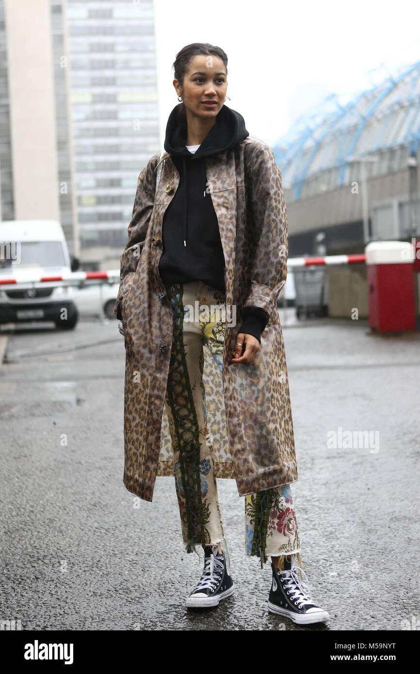 London, Grossbritannien. 19th Feb, 2018. Fenn O'Meally attending the Marques Almeida runway show during London Fashion Week - Feb 19, 2018 - Credit: Runway Manhattan/Valentina Ranieri ***For Editorial Use Only*** | Verwendung weltweit/dpa/Alamy Live News Stock Photo
