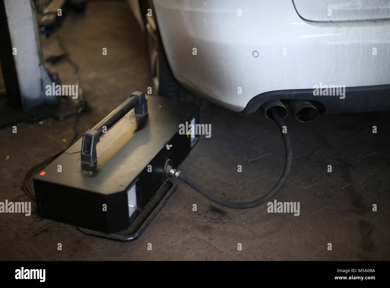 Measuring Tdi Tdi engines hi-res stock photography and images - Alamy