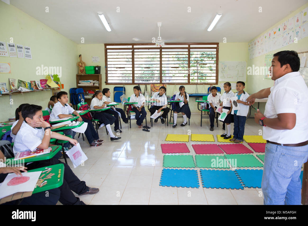 Mayan mathematics hi-res stock photography and images - Alamy