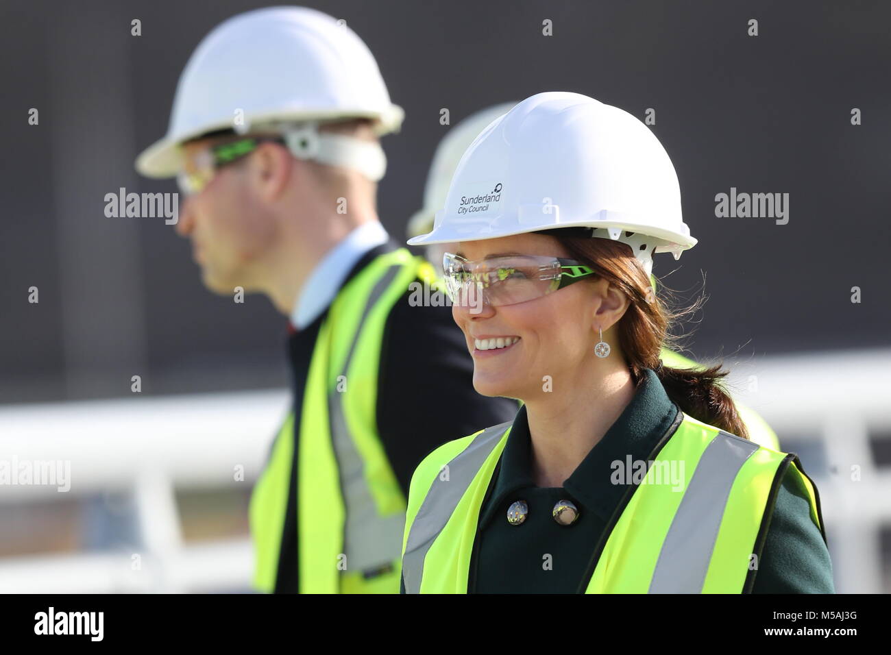 The Duke and Duchess of Cambridge wear safety helmets and high visibility  vests during a visit to the Northern Spire bridge across the River Wear in  Sunderland Stock Photo - Alamy