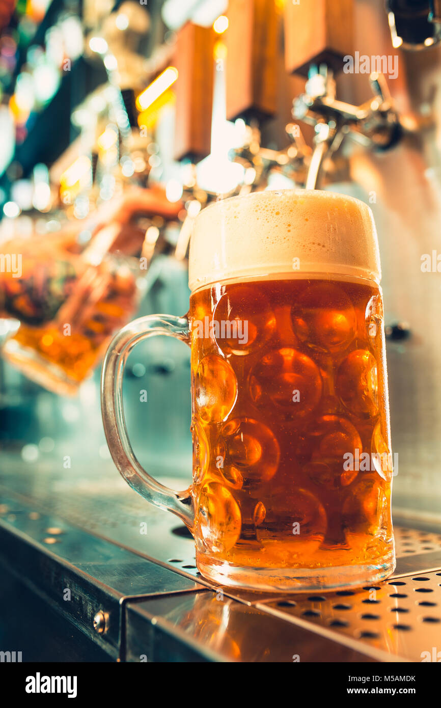 Bartender pouring keg barrel beer hires stock photography and images Alamy