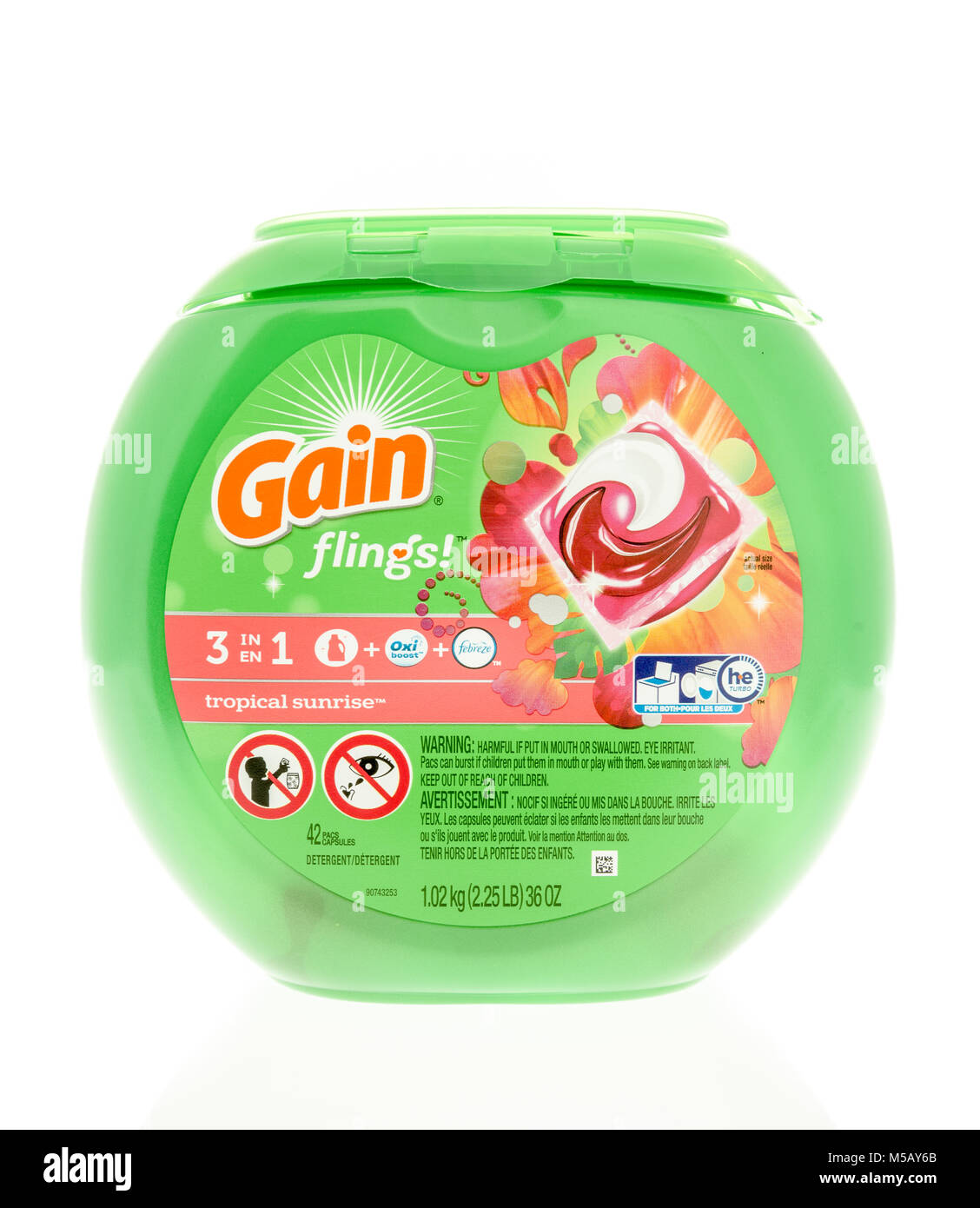 https://c8.alamy.com/comp/M5AY6B/winneconne-wi-19-november-2017-a-package-of-gain-flings-laundry-detergent-M5AY6B.jpg