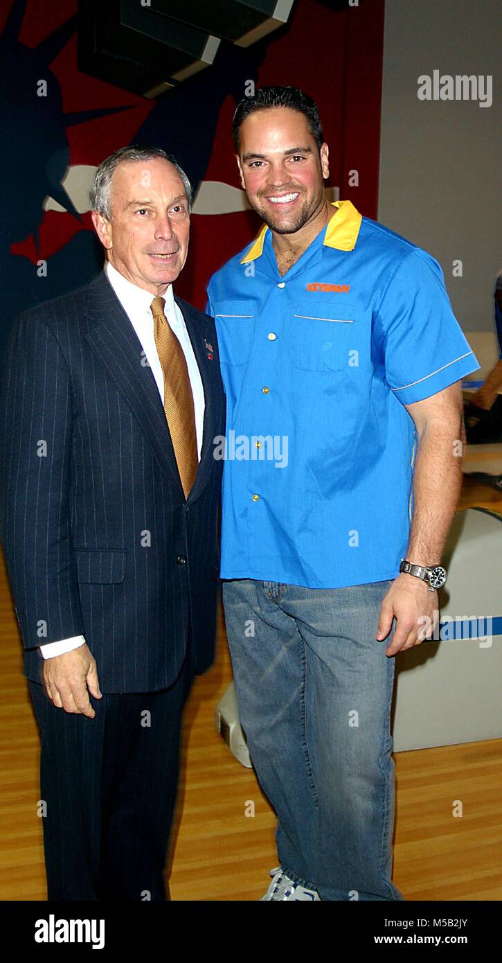 CelebrityArchaeology.com New York City 2003 FILE PHOTO MICHAEL ...