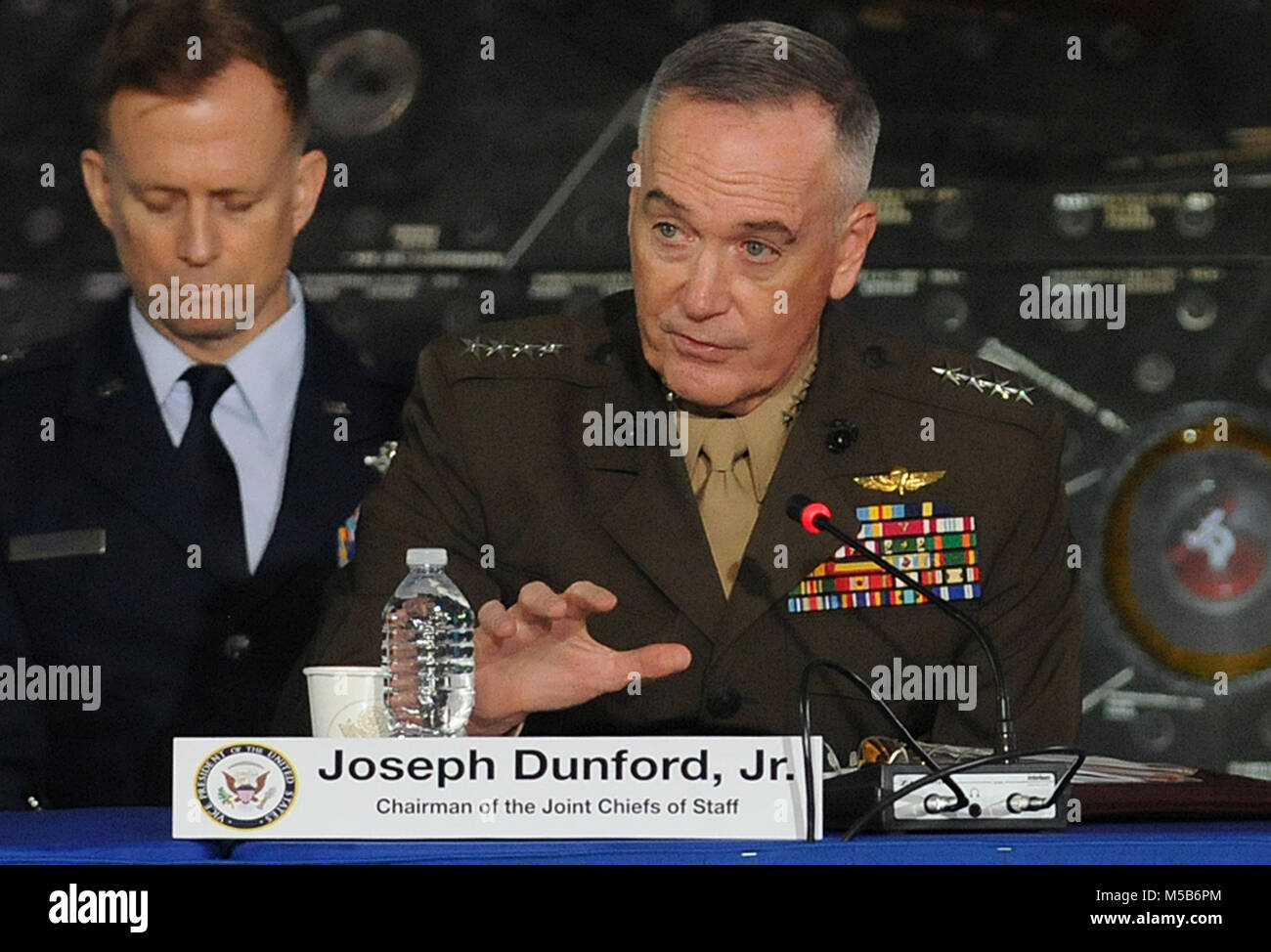 Kennedy Space Center, USA. February 20, 2018 - Kennedy Space Center, Florida, United States - Gen. Joseph Dunford, Jr., Chairman of the Joint Chiefs of Staff, asks a question during the second meeting of the National Space Council. The Trump administration re-established the council in June, 2017. Credit: Paul Hennessy/Alamy Live News Stock Photo