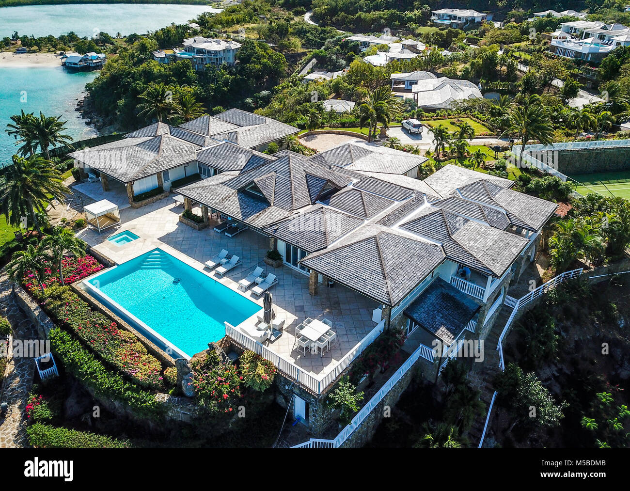 giorgio armani villa