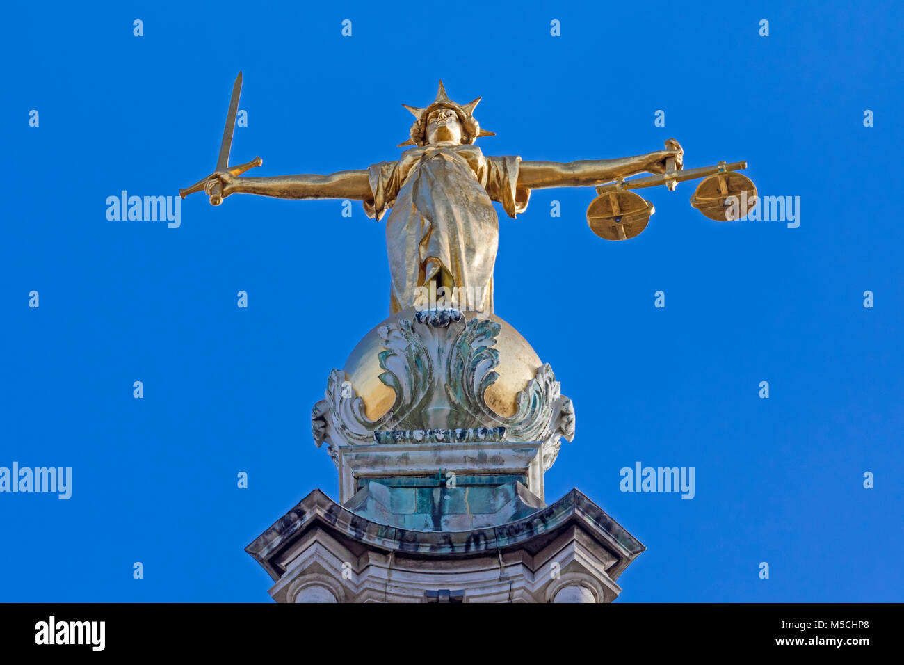 Scales justice old bailey hires stock photography and images Alamy