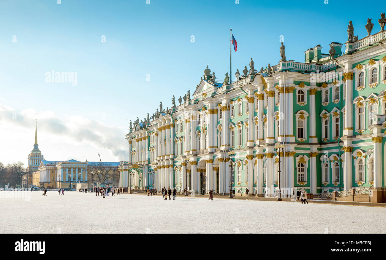 Palace square in st petersburg hi-res stock photography and images - Alamy