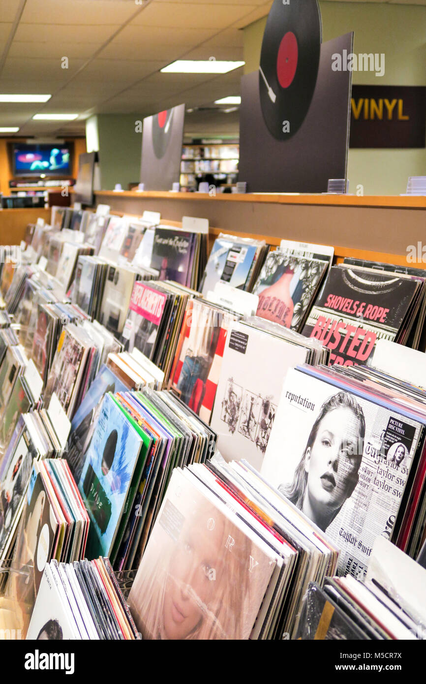 Vinyl Records in the Barnes & Noble Bookstore on Fifth Avenue, NYC, USA  Stock Photo - Alamy