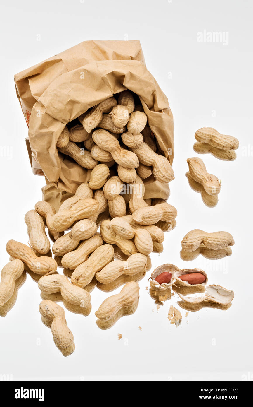 Download Peanuts Paper Bag 2 Stock Photo Alamy PSD Mockup Templates