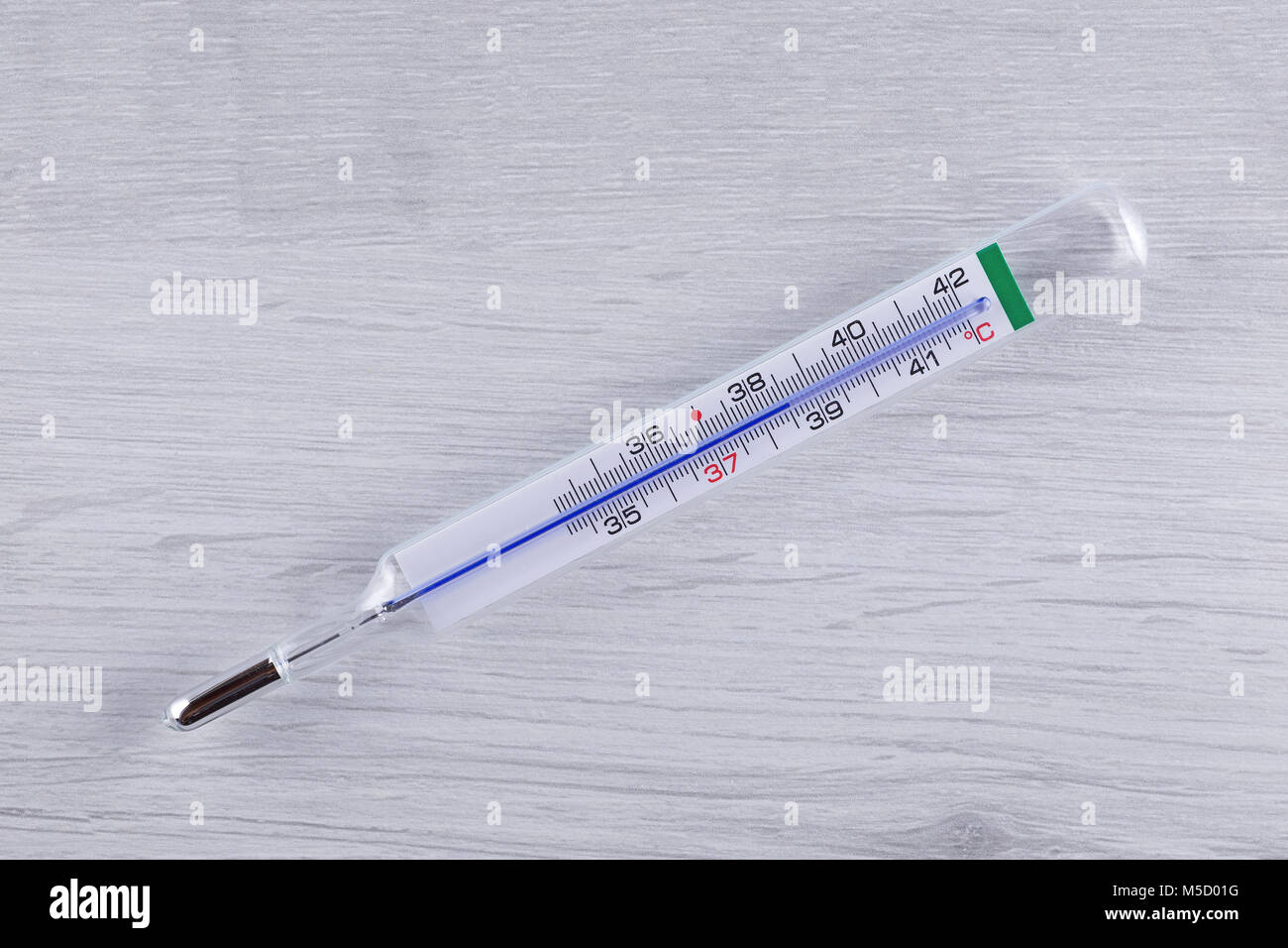 https://c8.alamy.com/comp/M5D01G/a-medical-thermometer-showing-a-high-temperature-M5D01G.jpg