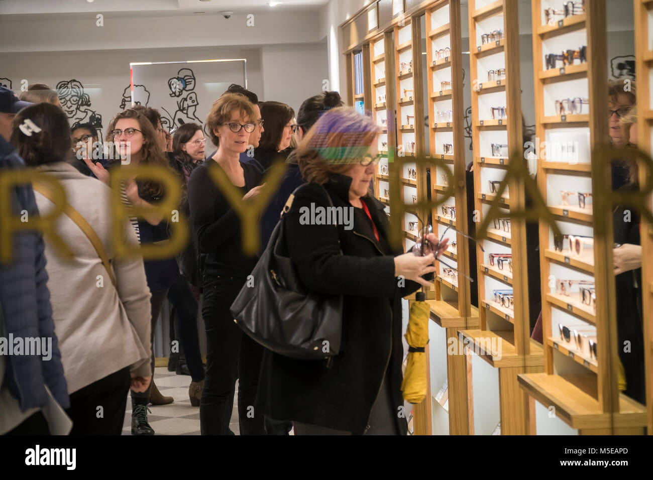 Customers In The Warby Parker Eyeglasses Store In Grand Central Terminal In New York On Friday February 16 18 Warby Parker Announced It Plans To Reach 100 Stores This Year Up From