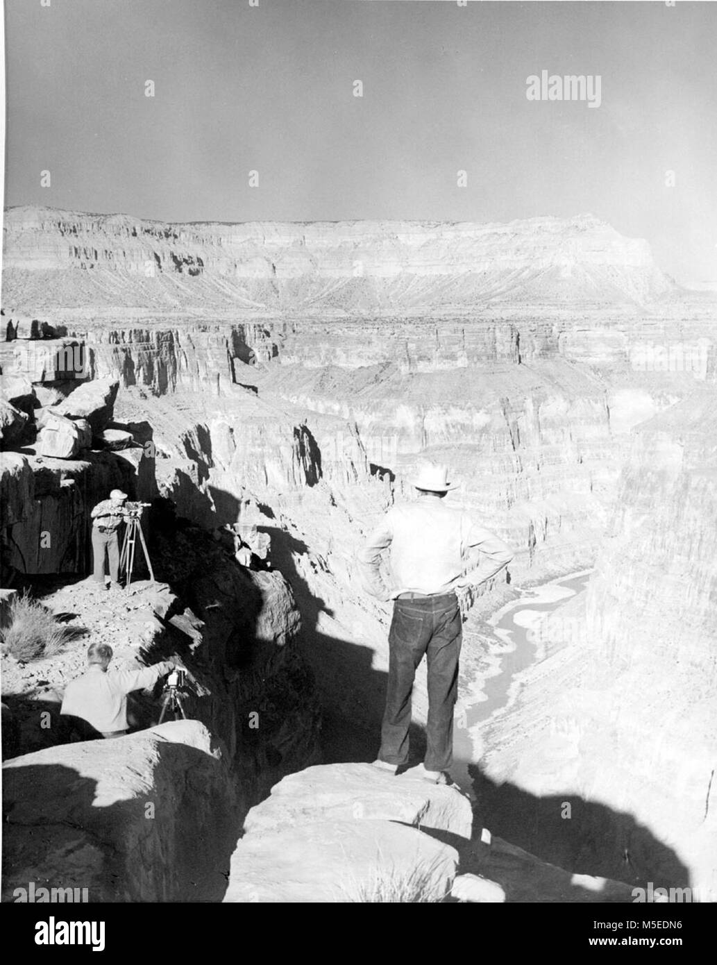 Grand Canyon ToroweapTuweep EASTWARD AT TOROWEAP POINT, LOOKING INTO ...