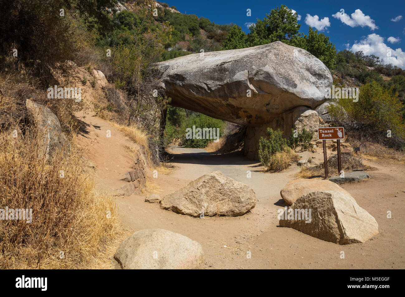 Tunnel Rock, Sequoia National Park, California Stock Photo Alamy