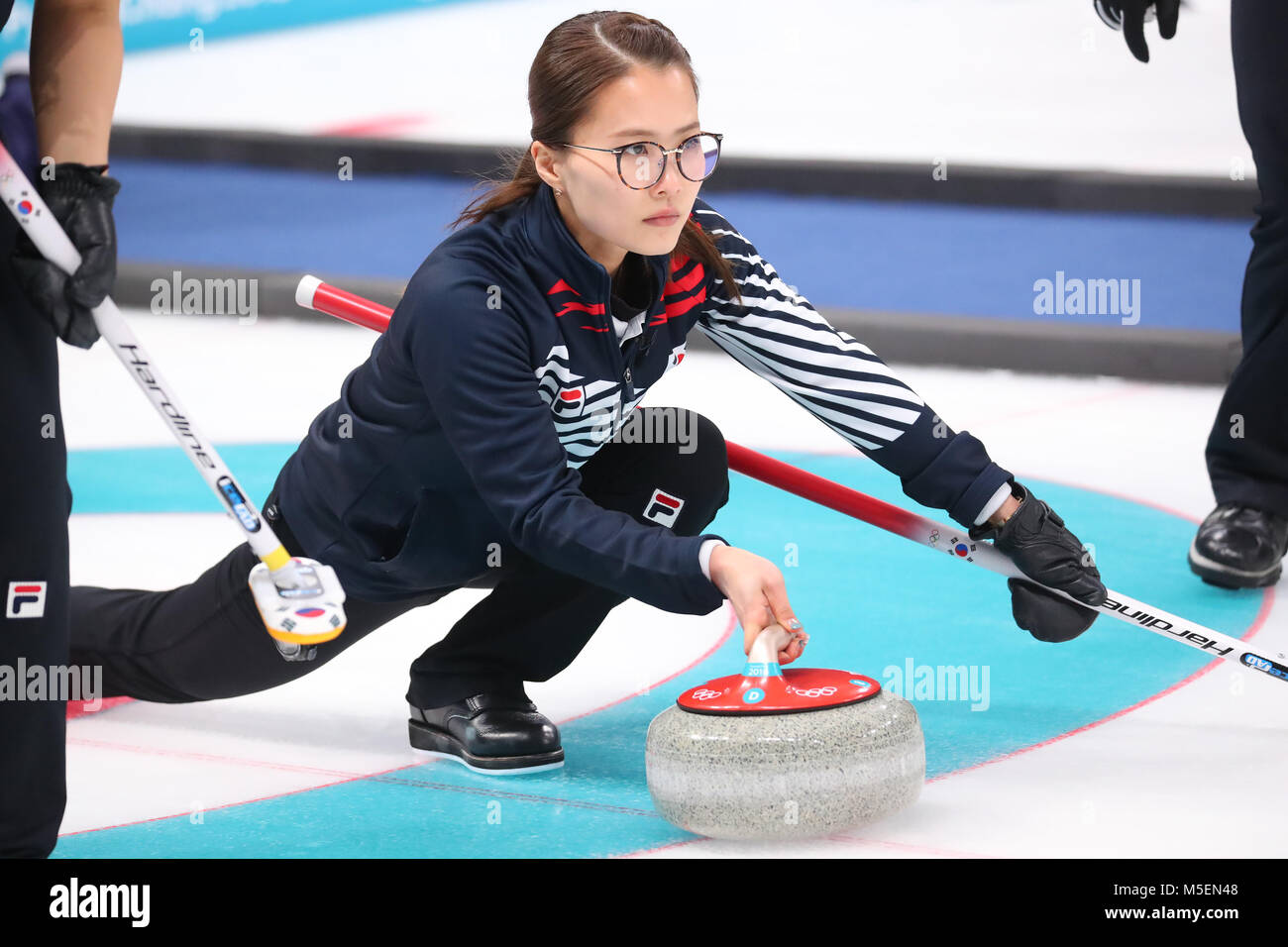 Gangneung, South Korea. 15th Feb, 2018. EunJung Kim (KOR) Curling : Women's Round Robin match between South Korea - Japan at Gangneung Curling Centre during the PyeongChang 2018 Olympic Winter Games in Gangneung, South Korea . Credit: YUTAKA/AFLO SPORT/Alamy Live News Stock Photo